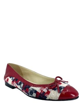 Chanel Tweed and Patent Leather Cap Toe Ballet Flats Size 38